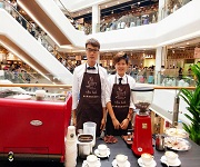 咖啡師培訓_【咖啡香伴書香，精美拉花更見“心”】學員實踐